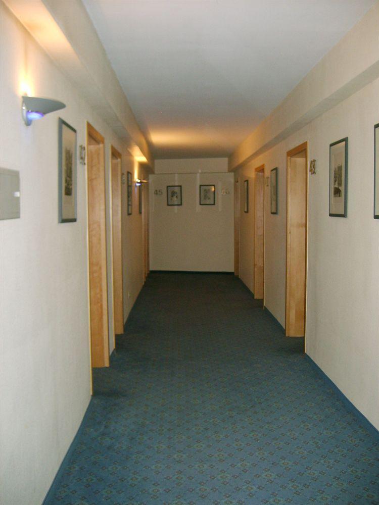 City Hotel By Celina Hagen  Extérieur photo